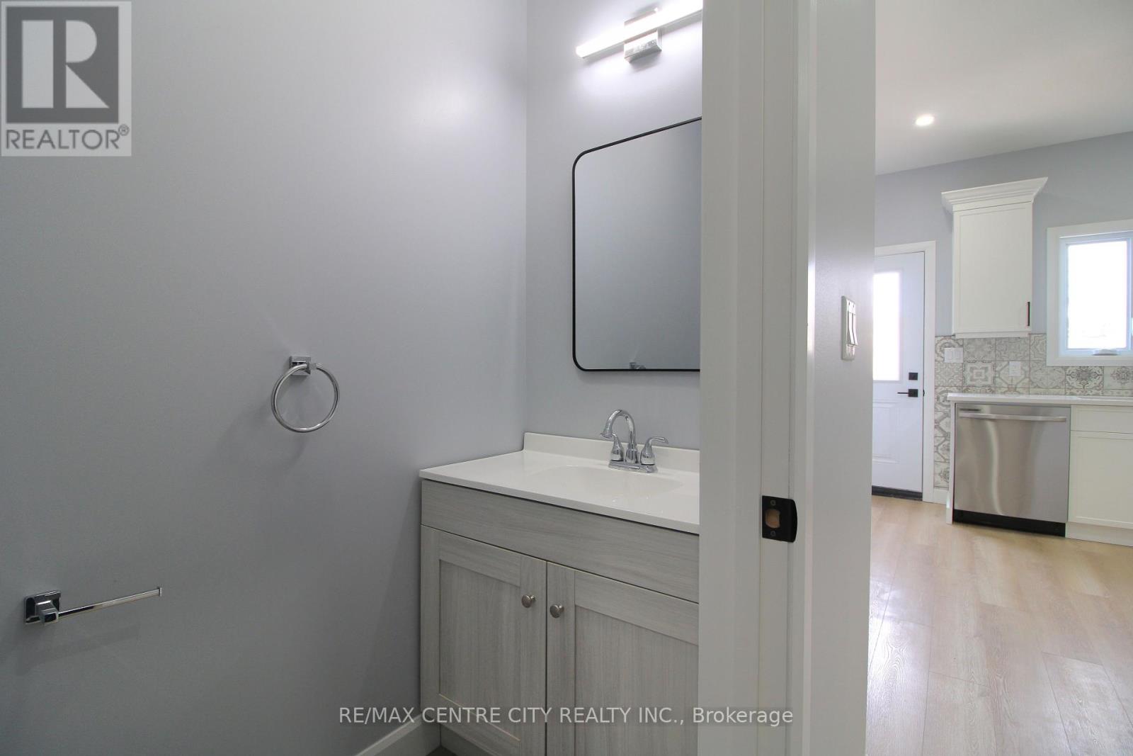 126 Price Street Property Photo 33