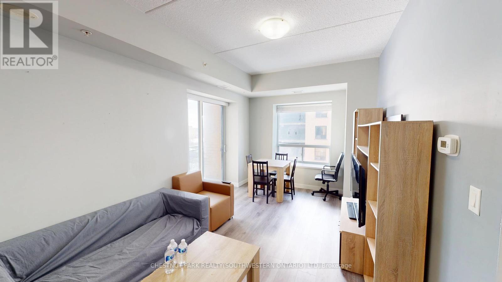 502 - 318 Spruce Street Property Photo 18