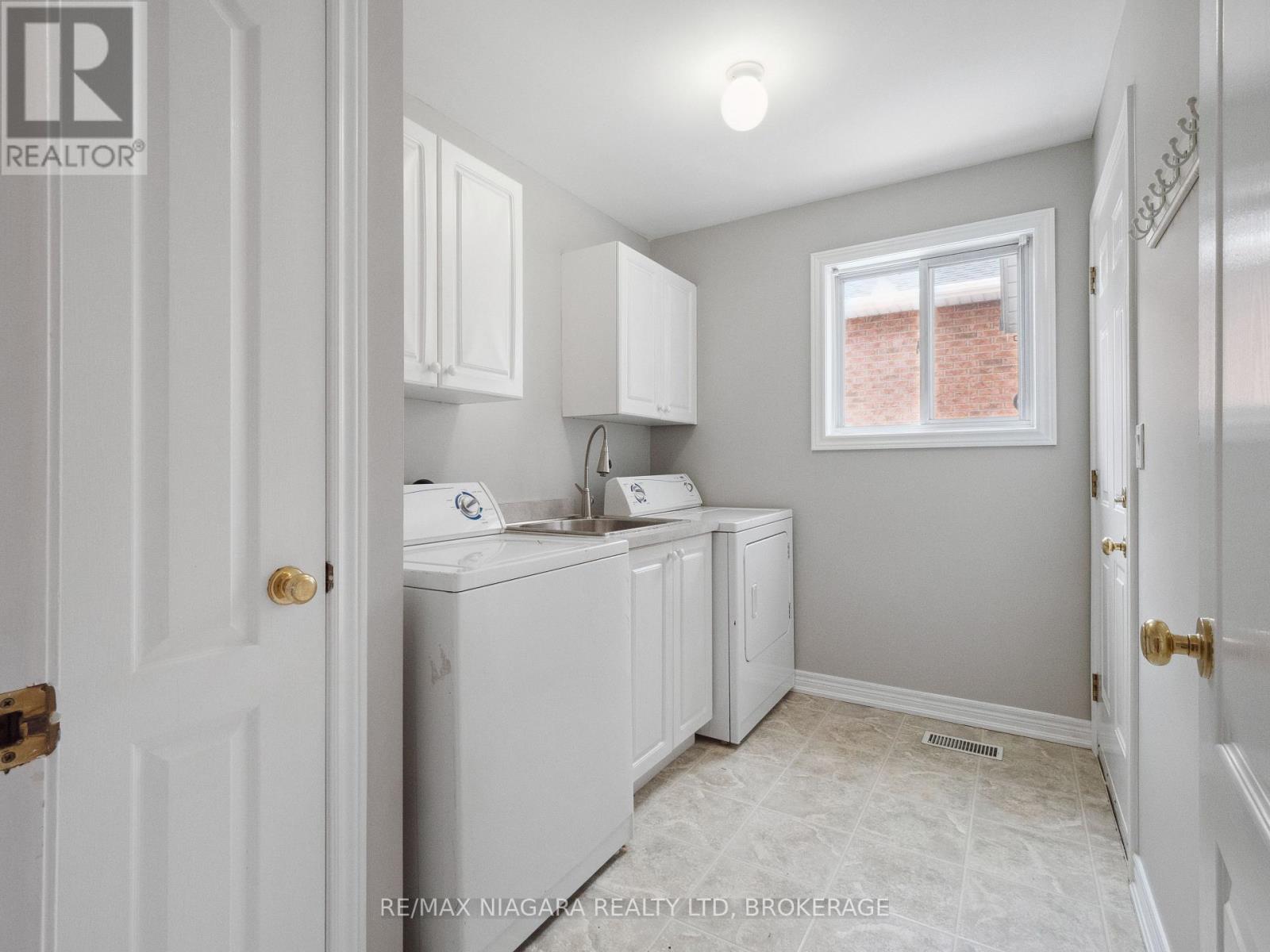 66 Hunter Drive Property Photo 16