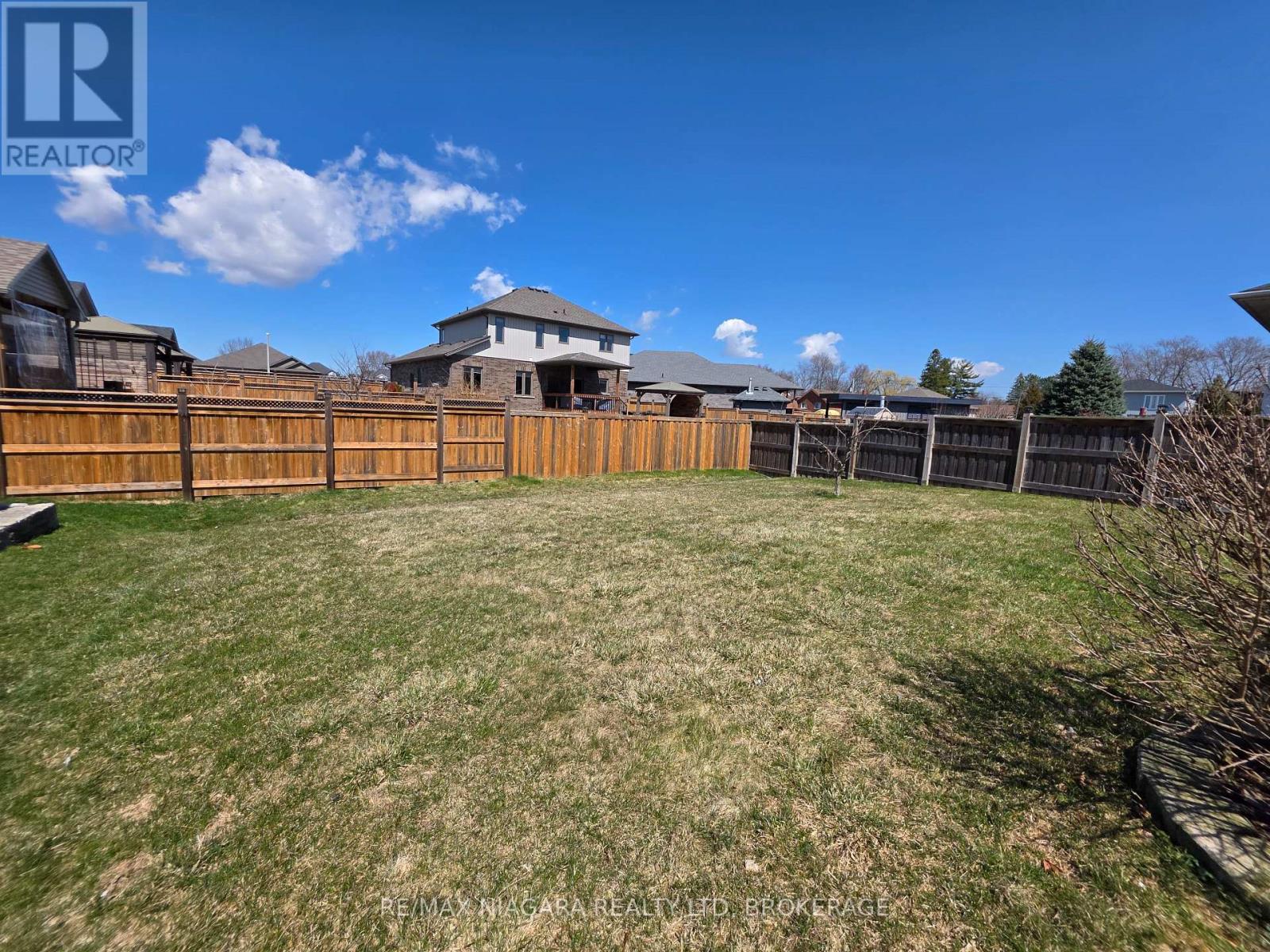 66 Hunter Drive Property Photo 33