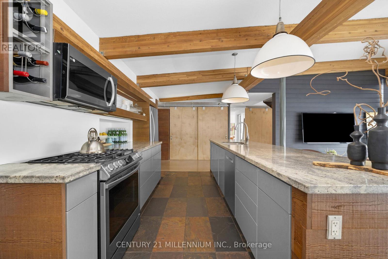 5880 Winston Churchill Boulevard Property Photo 7