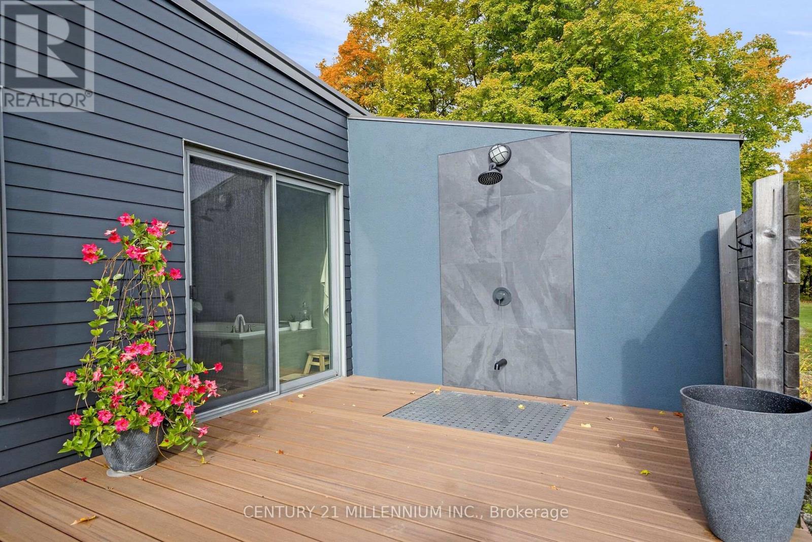 5880 Winston Churchill Boulevard Property Photo 25