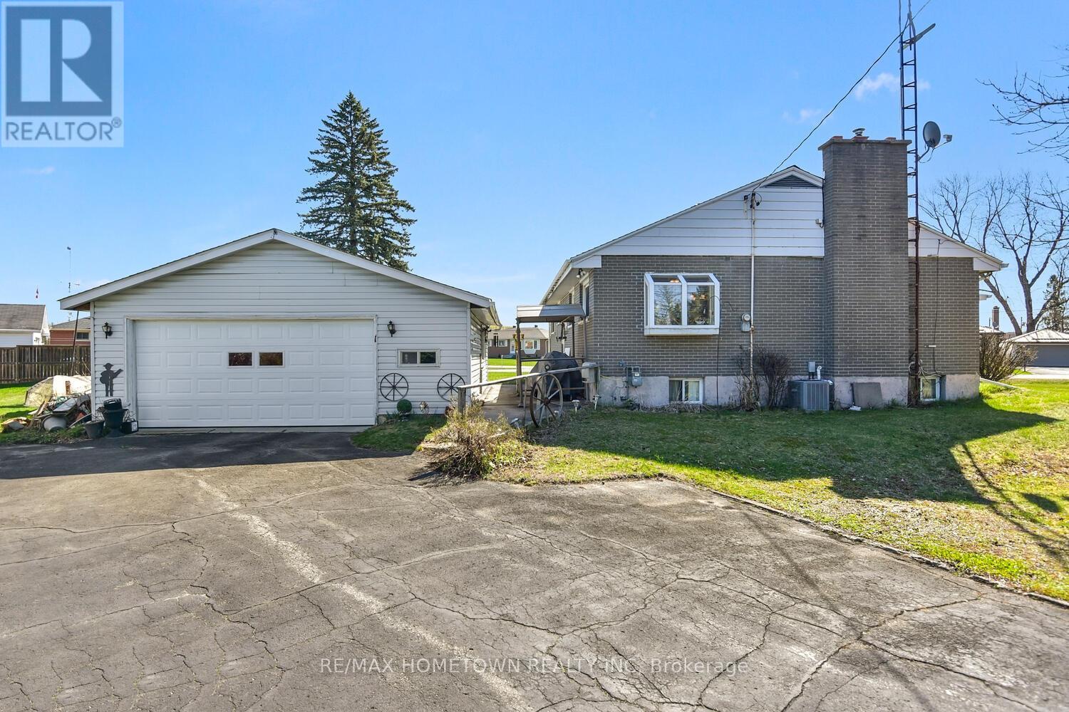 1 Stewart Drive Property Photo 1