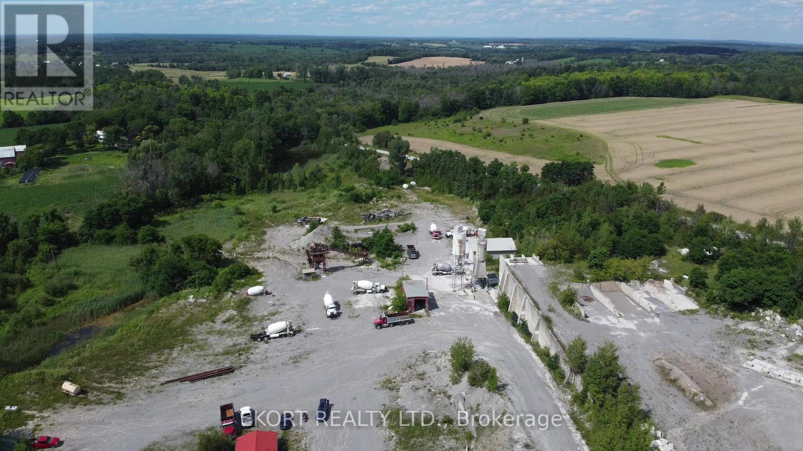 1780 Burnbrae Road Property Photo 3