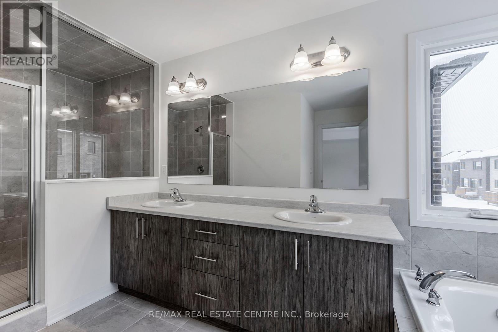 14 Tyler Avenue Property Photo 13