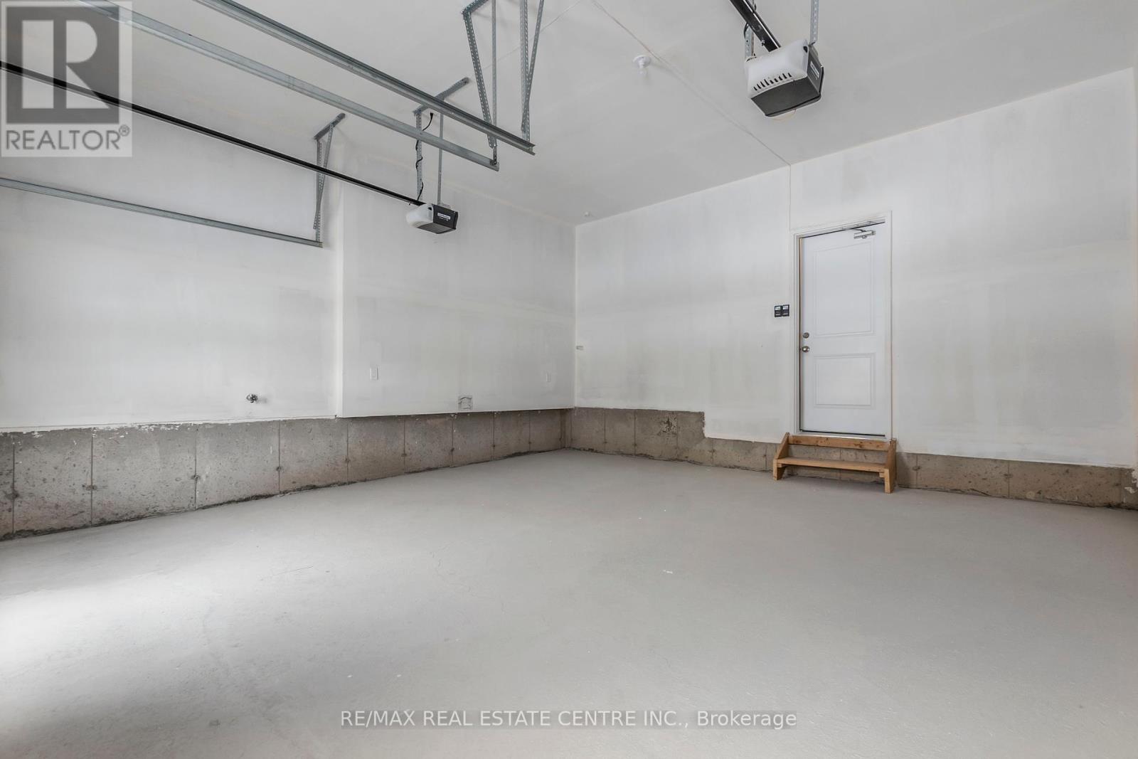 14 Tyler Avenue Property Photo 17