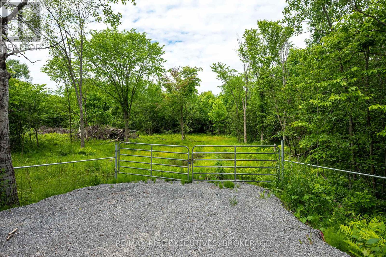 85 White Lake Road S Property Photo 8
