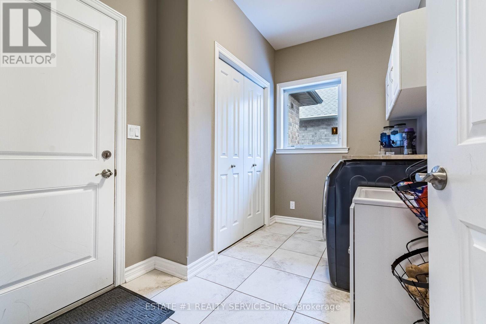 54 Tan Avenue Property Photo 16