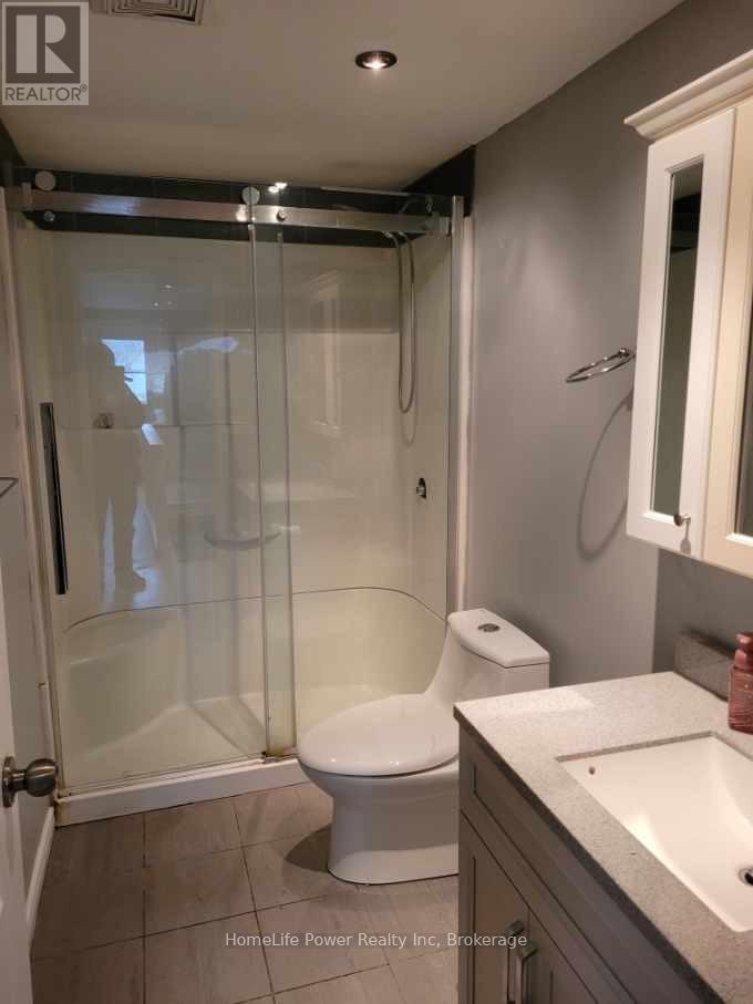 98 Talbot Street S Property Photo 29