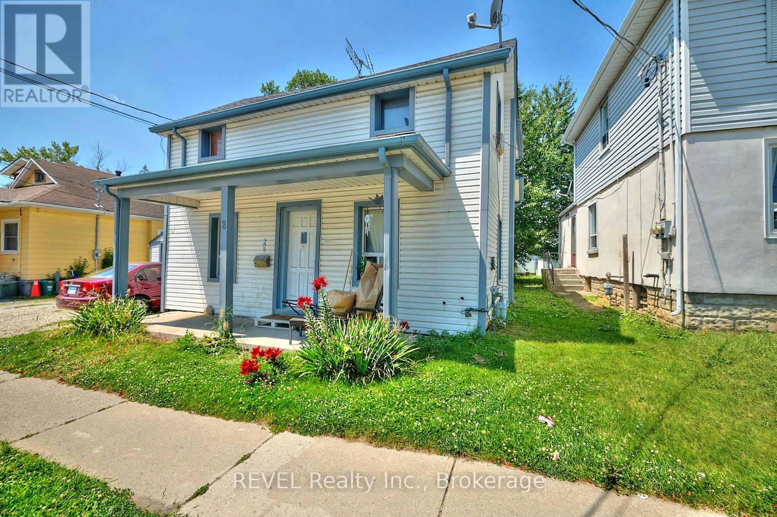 8 Pelham Road Property Photo 1