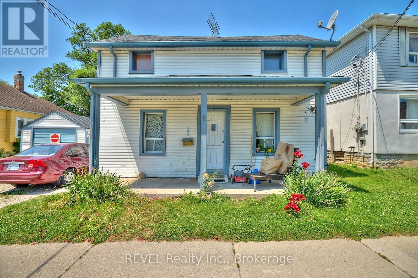 8 Pelham Road Property Photo 2