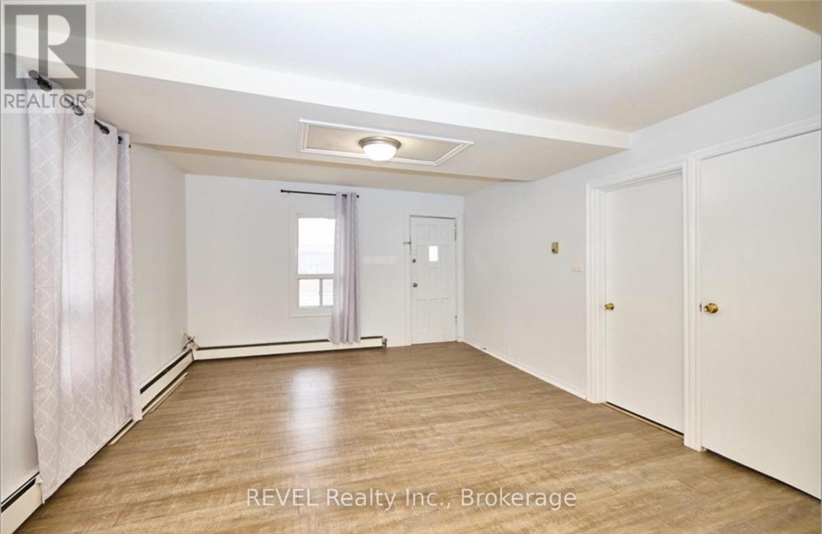 8 Pelham Road Property Photo 7