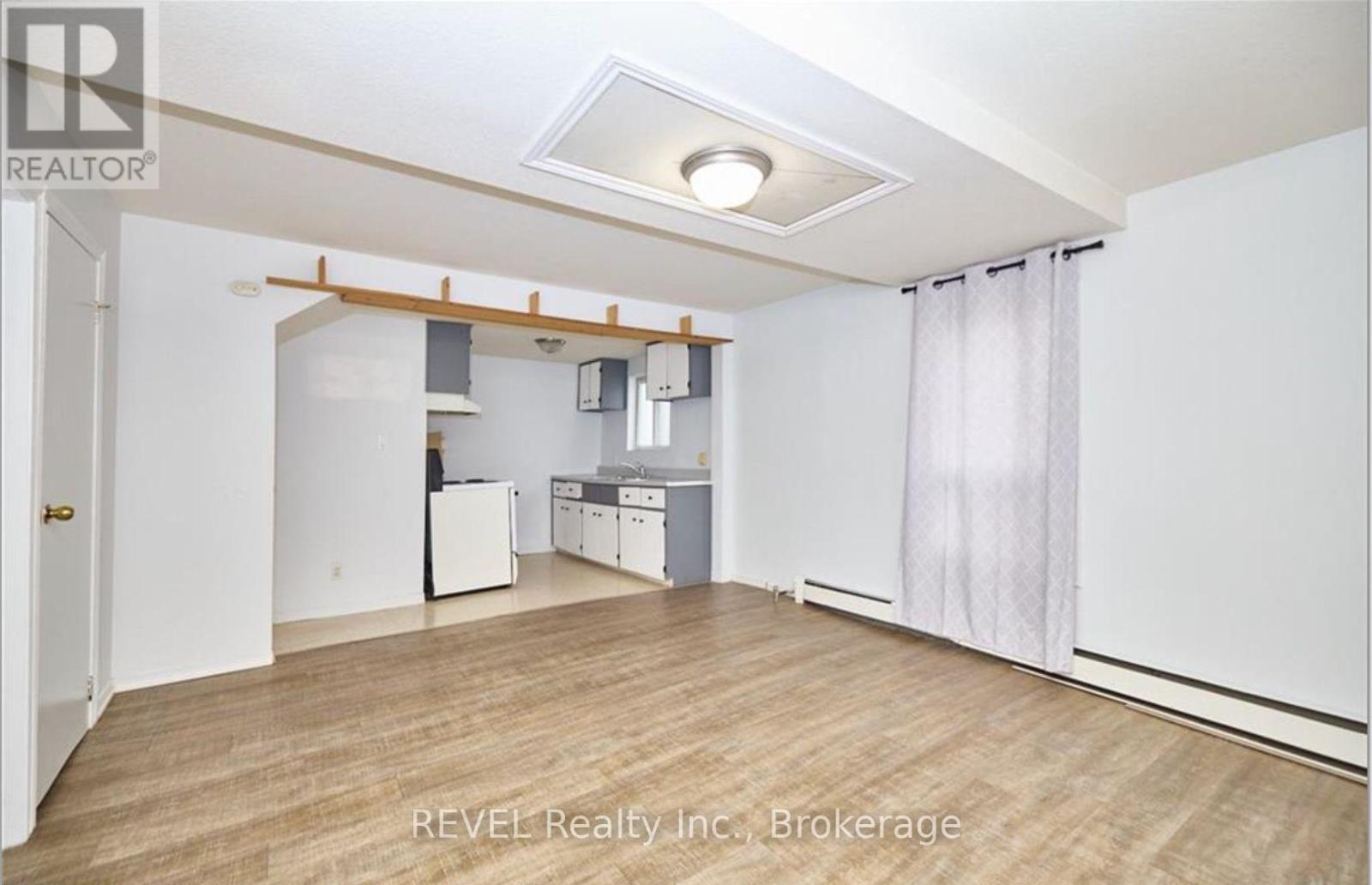 8 Pelham Road Property Photo 8