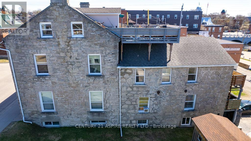 156 Mackay Street Property Photo 3