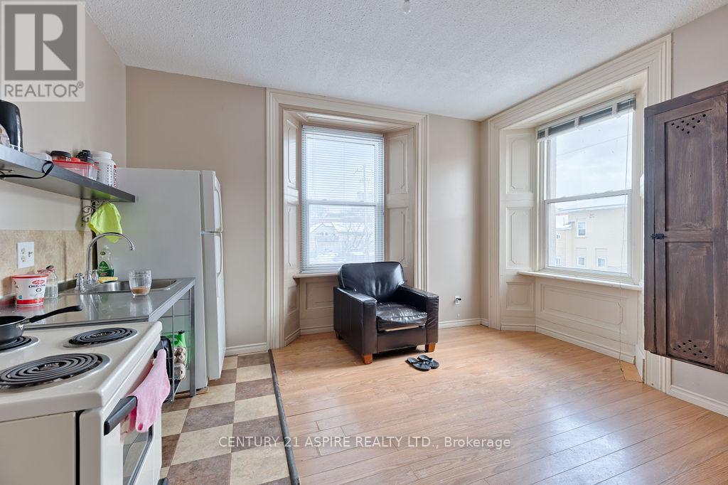 156 Mackay Street Property Photo 20
