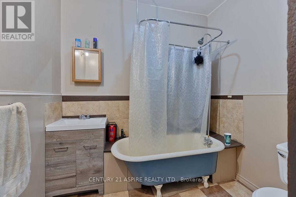 156 Mackay Street Property Photo 21