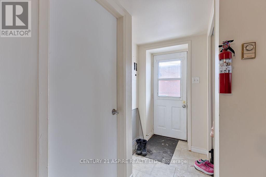156 Mackay Street Property Photo 23