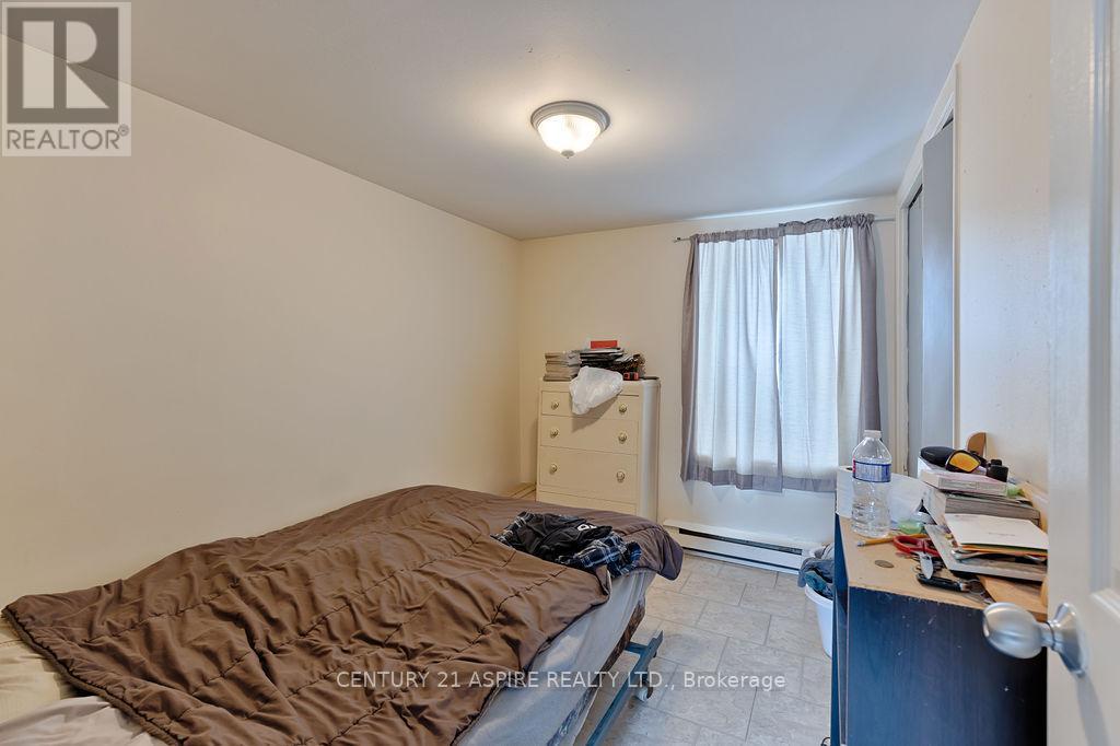 156 Mackay Street Property Photo 25
