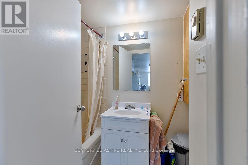 156 Mackay Street Property Photo 26