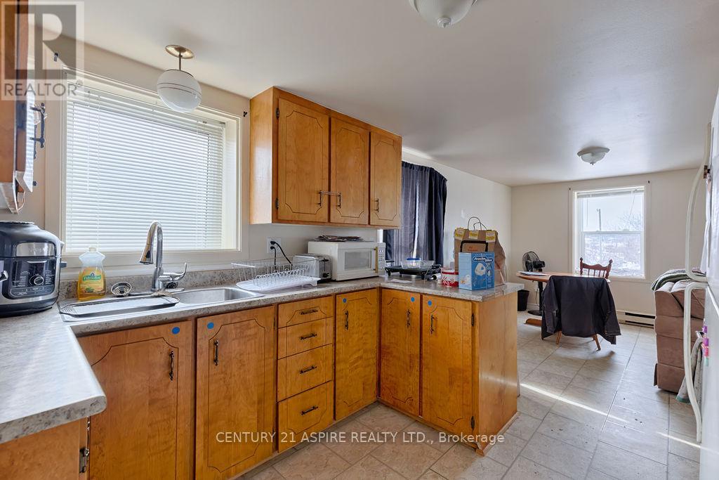 156 Mackay Street Property Photo 28