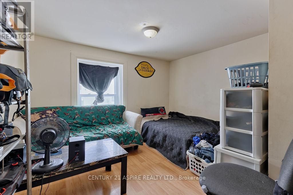 156 Mackay Street Property Photo 38
