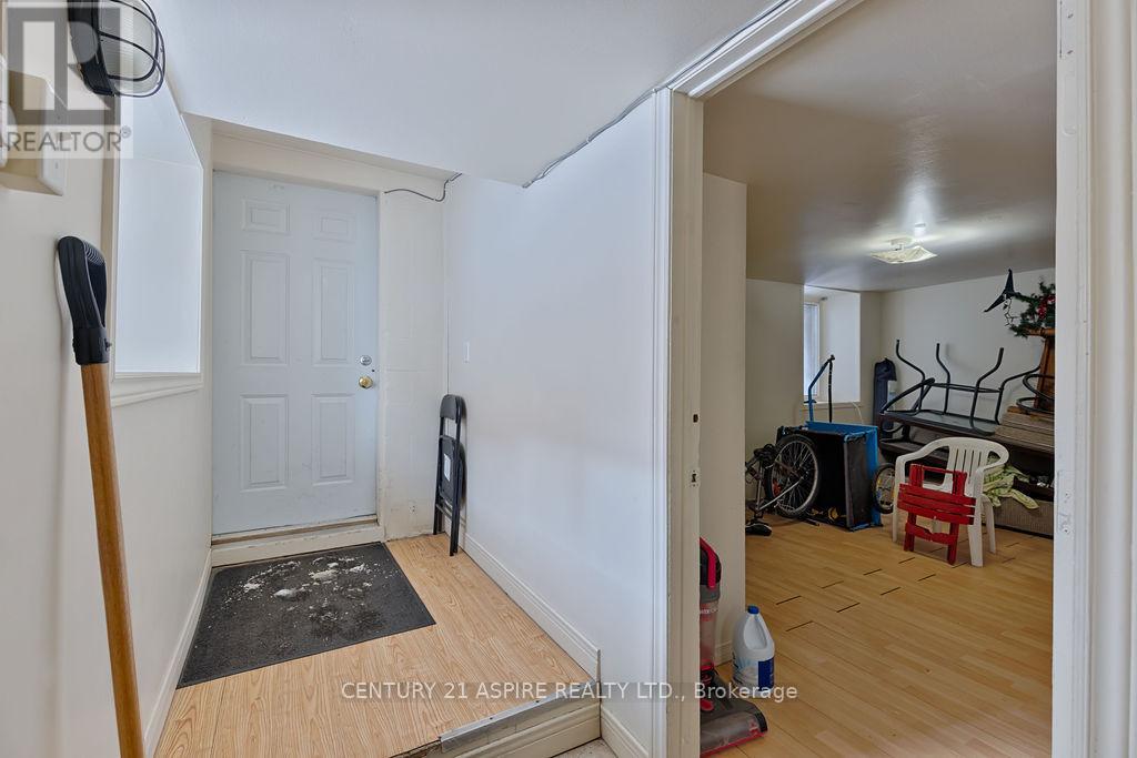 156 Mackay Street Property Photo 40