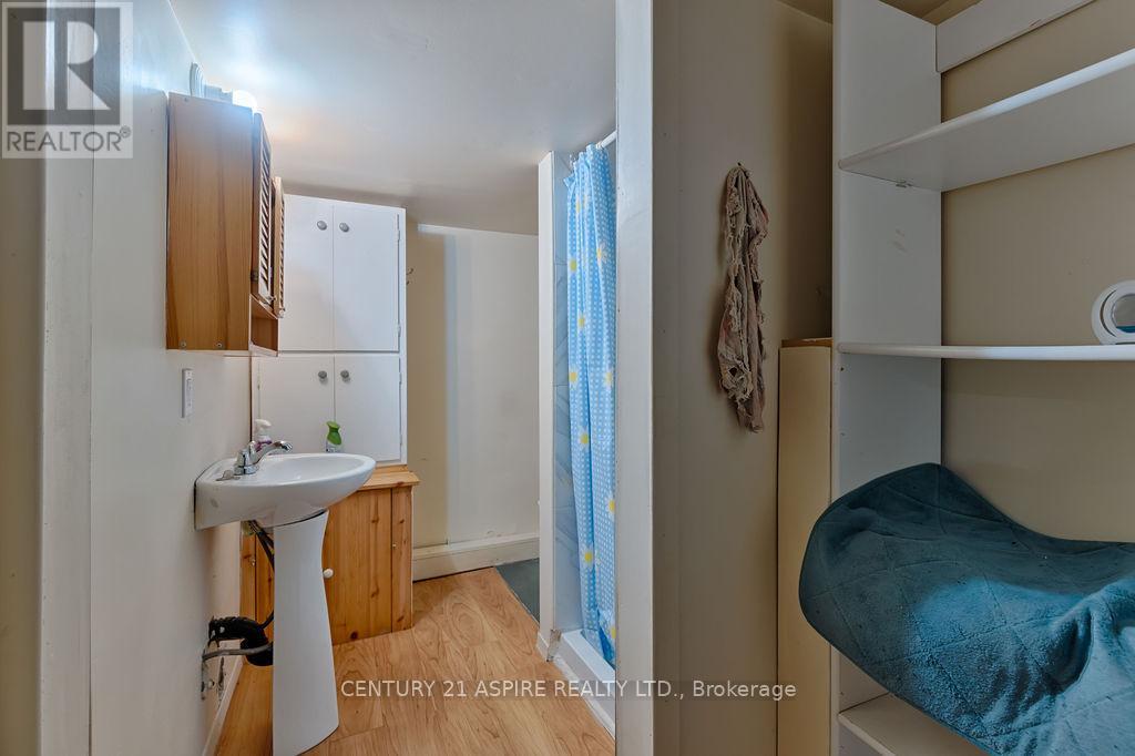 156 Mackay Street Property Photo 44