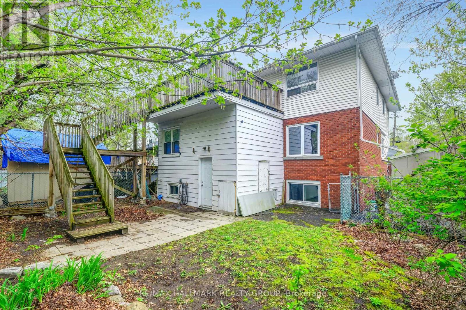 375 St. Denis Street Property Photo 38