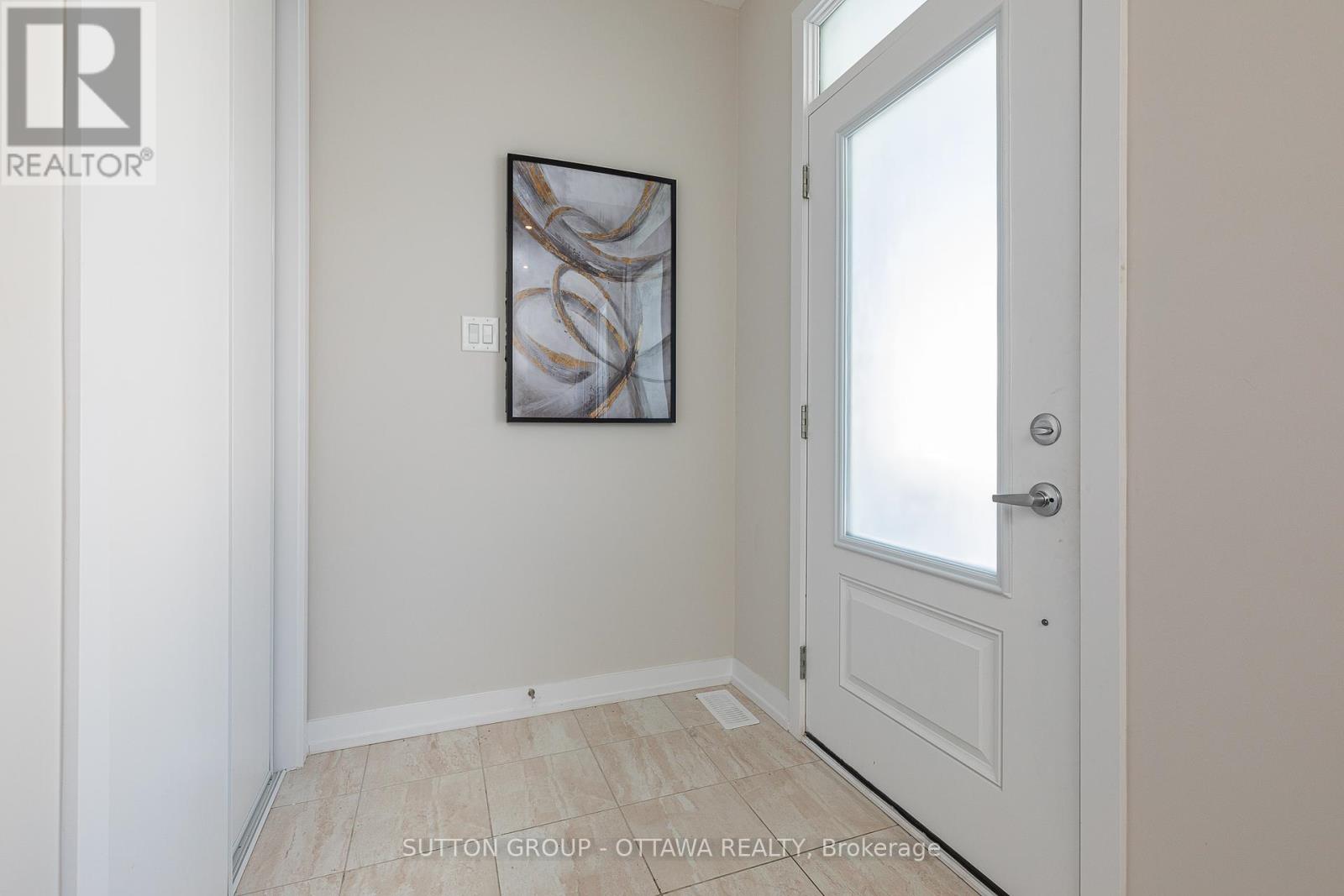 45 Chasing Grove Property Photo 6