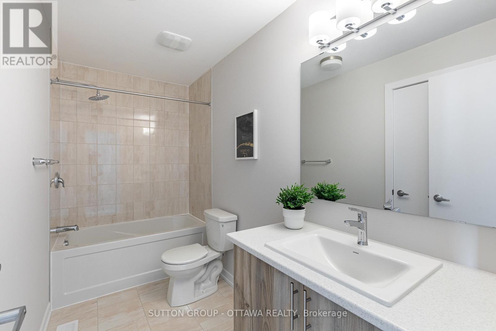 45 Chasing Grove Property Photo 32