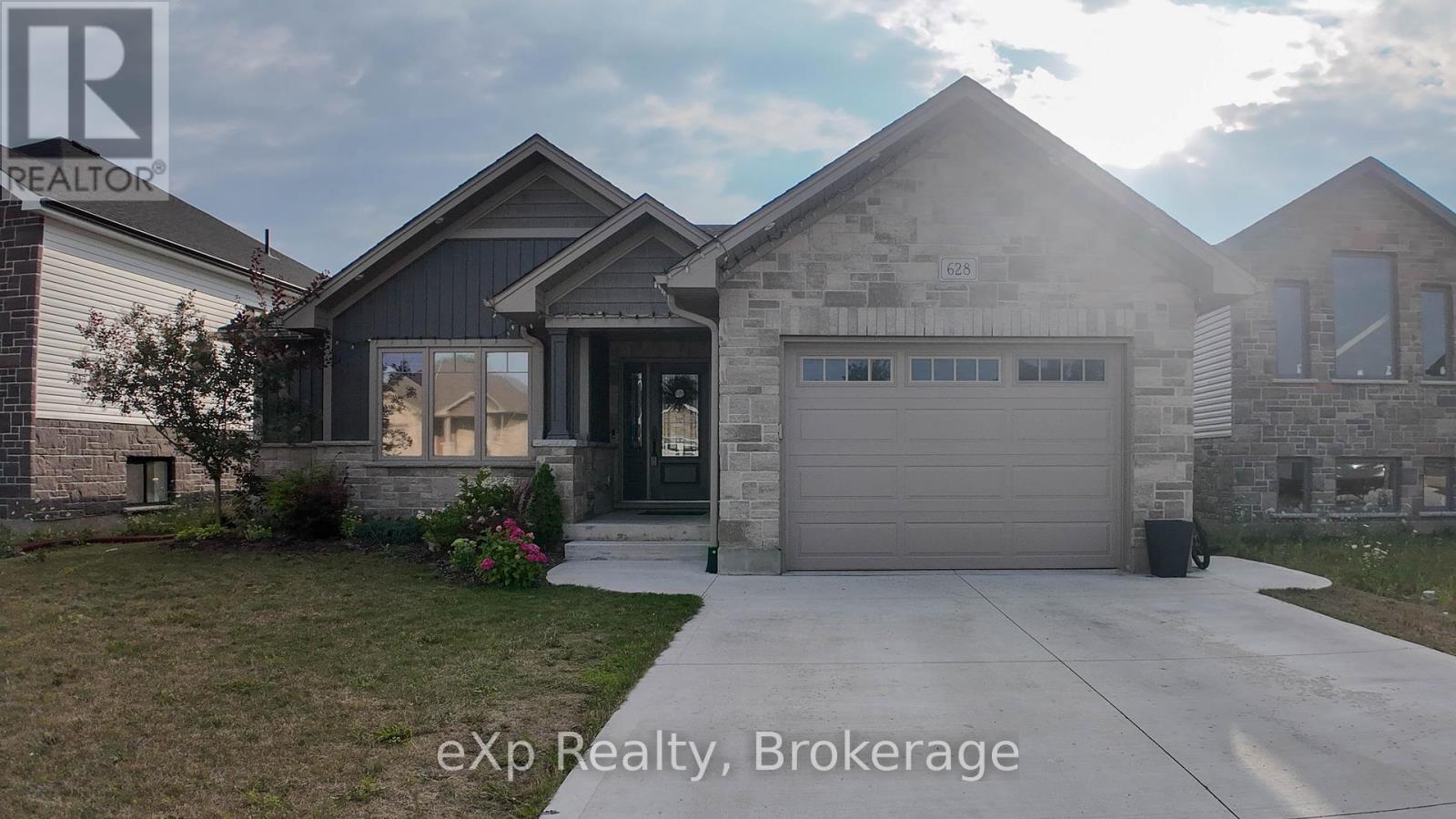628 26th Avenue Property Photo 2