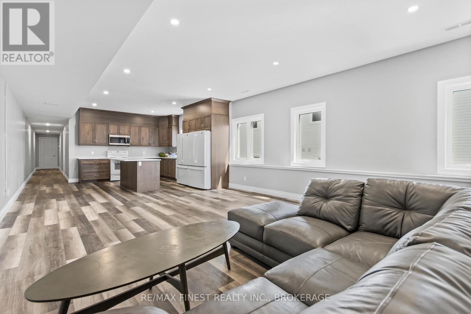 67-69 Gardiner Street Property Photo 6