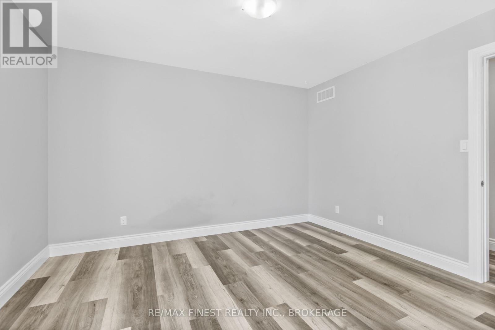 67-69 Gardiner Street Property Photo 10