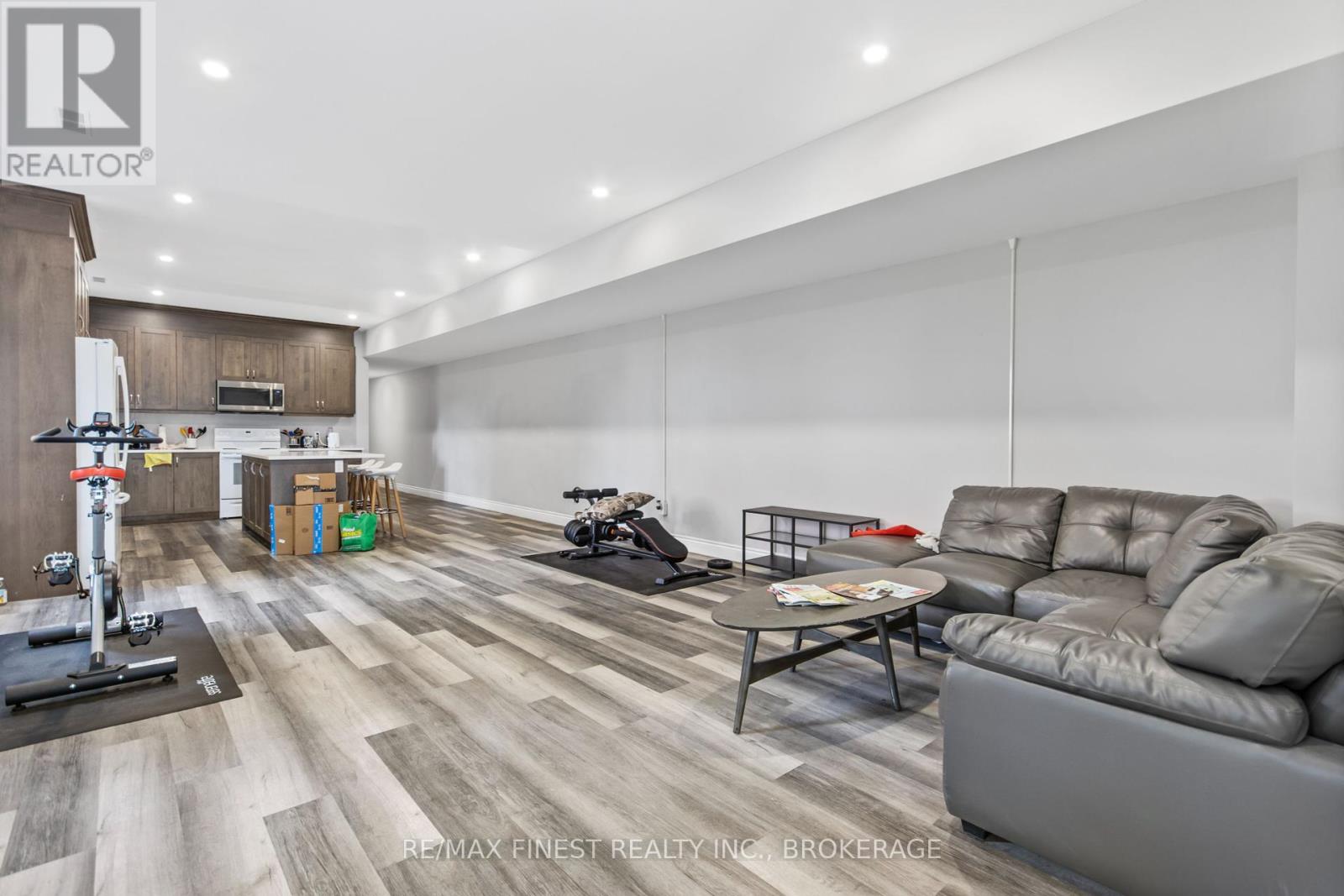 67-69 Gardiner Street Property Photo 19