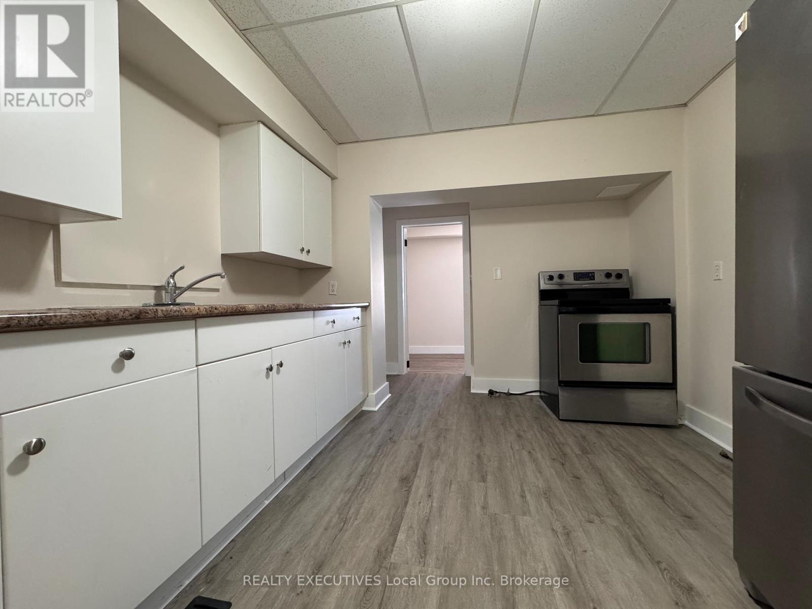 147 Second Avenue E Property Photo 12