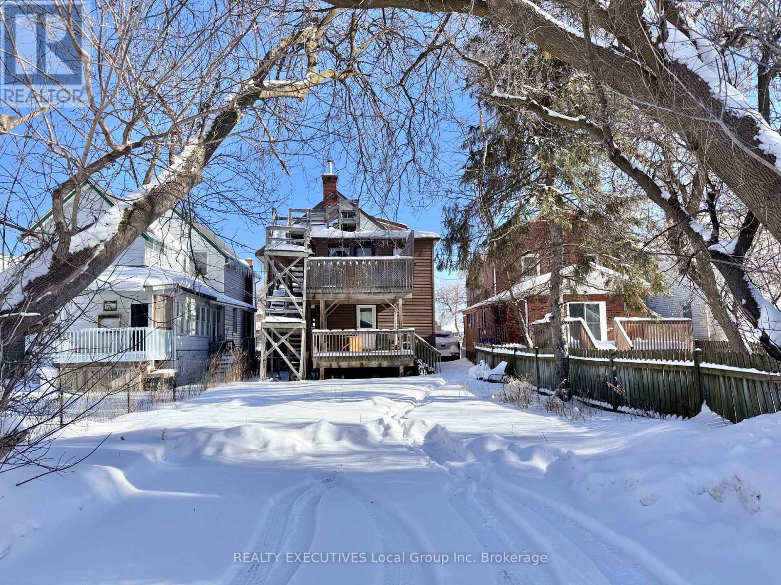 147 Second Avenue E Property Photo 24