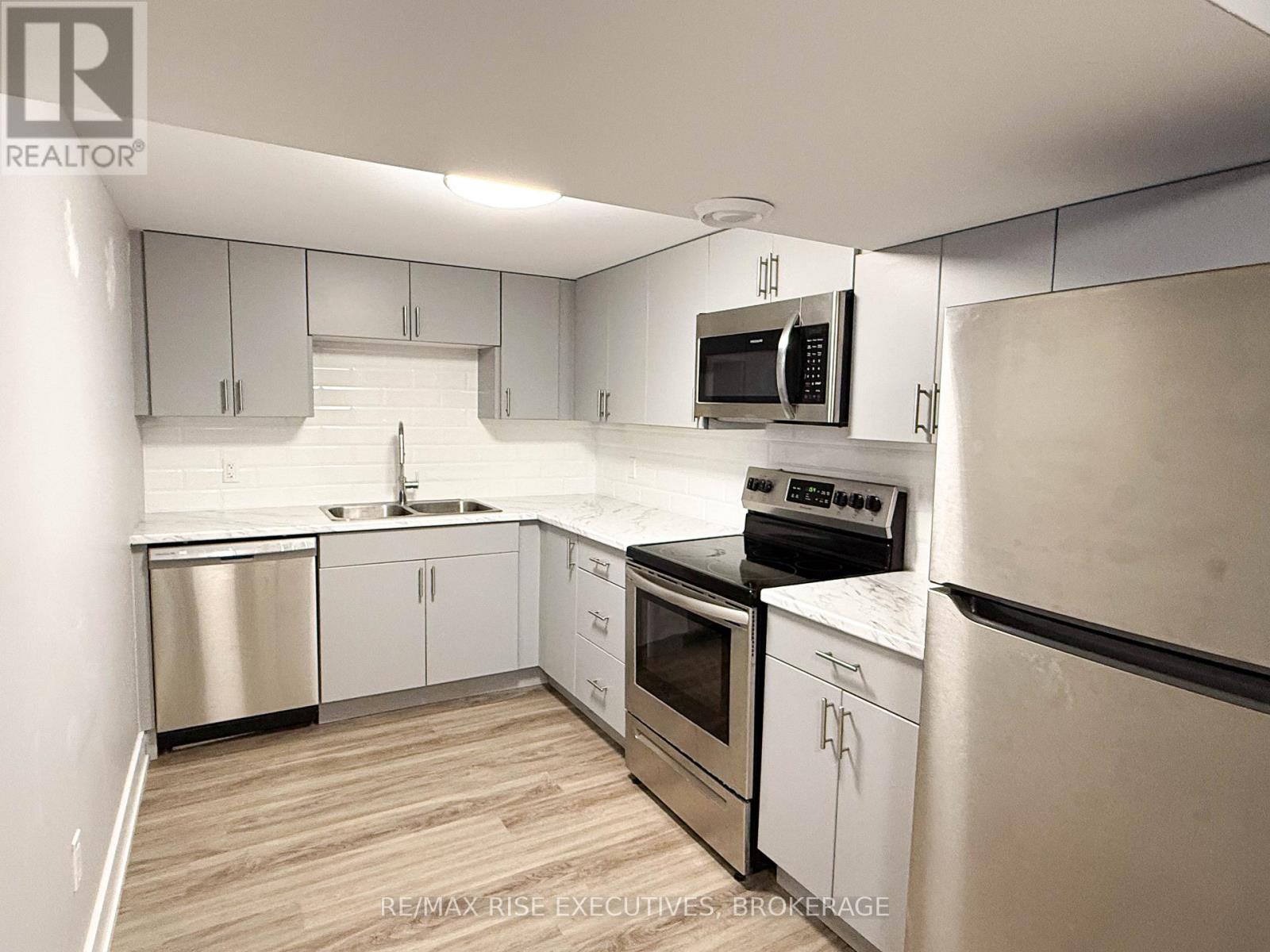 2 - 21 Alfred Street Property Photo 2