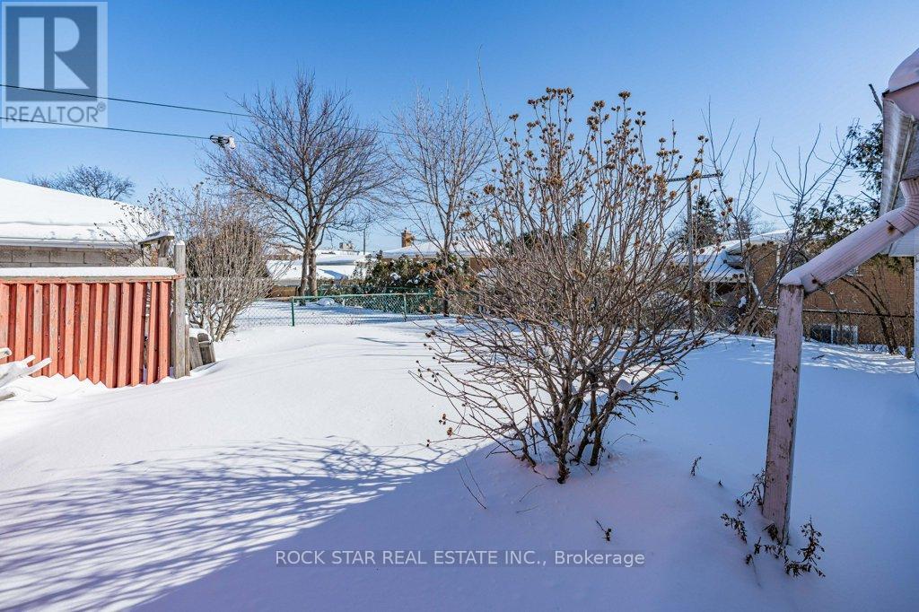 859 Upper Ottawa Street Property Photo 31