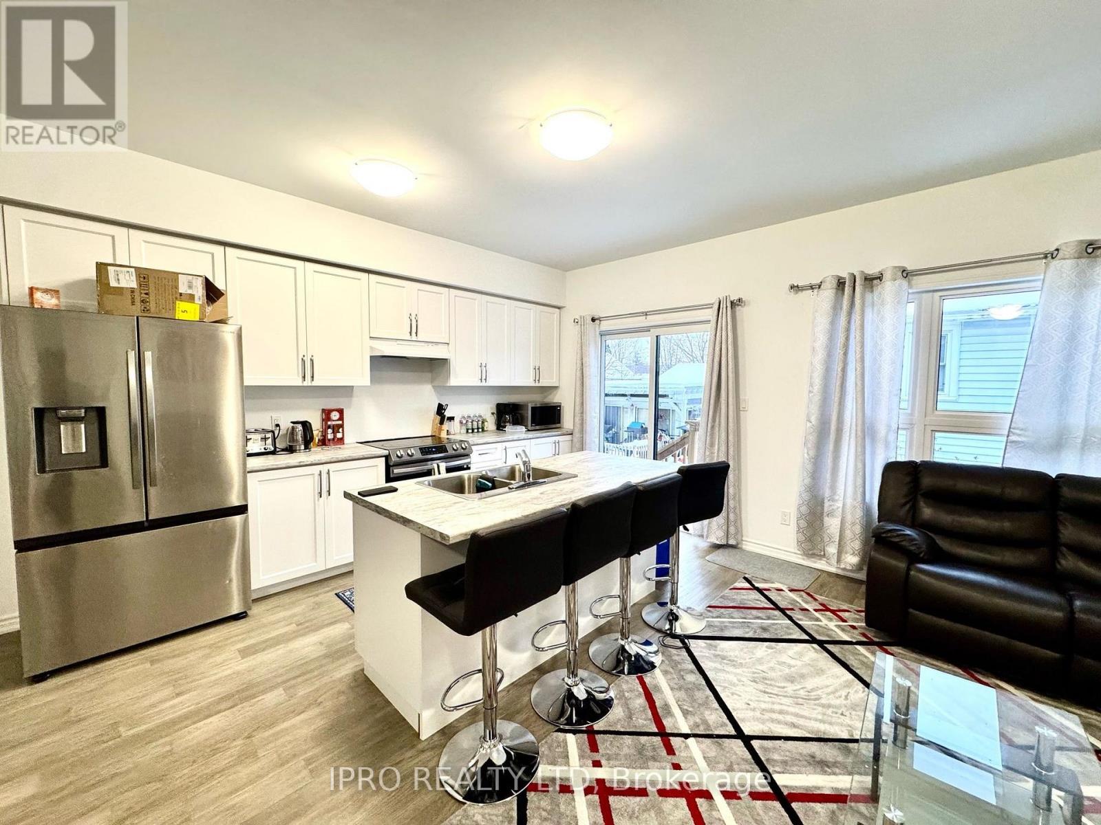 201 Pilkington Street Property Photo 1