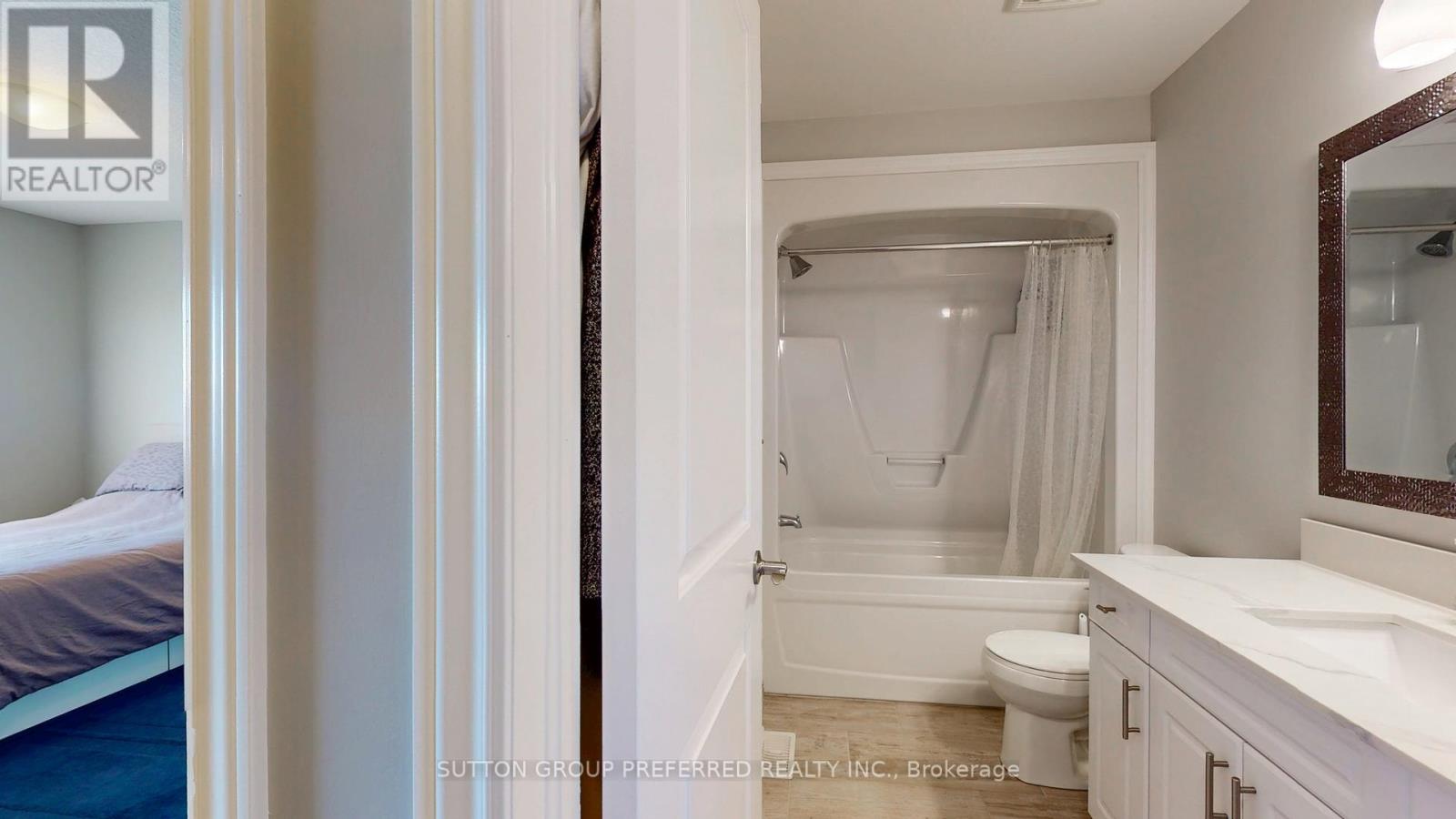 137 - 1061 Eagletrace Drive Property Photo 16