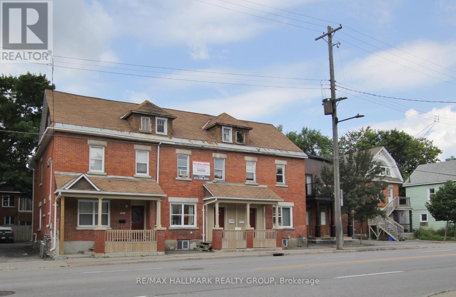 258, 260, 262, 264 BRONSON AVENUE S Property Photo 1