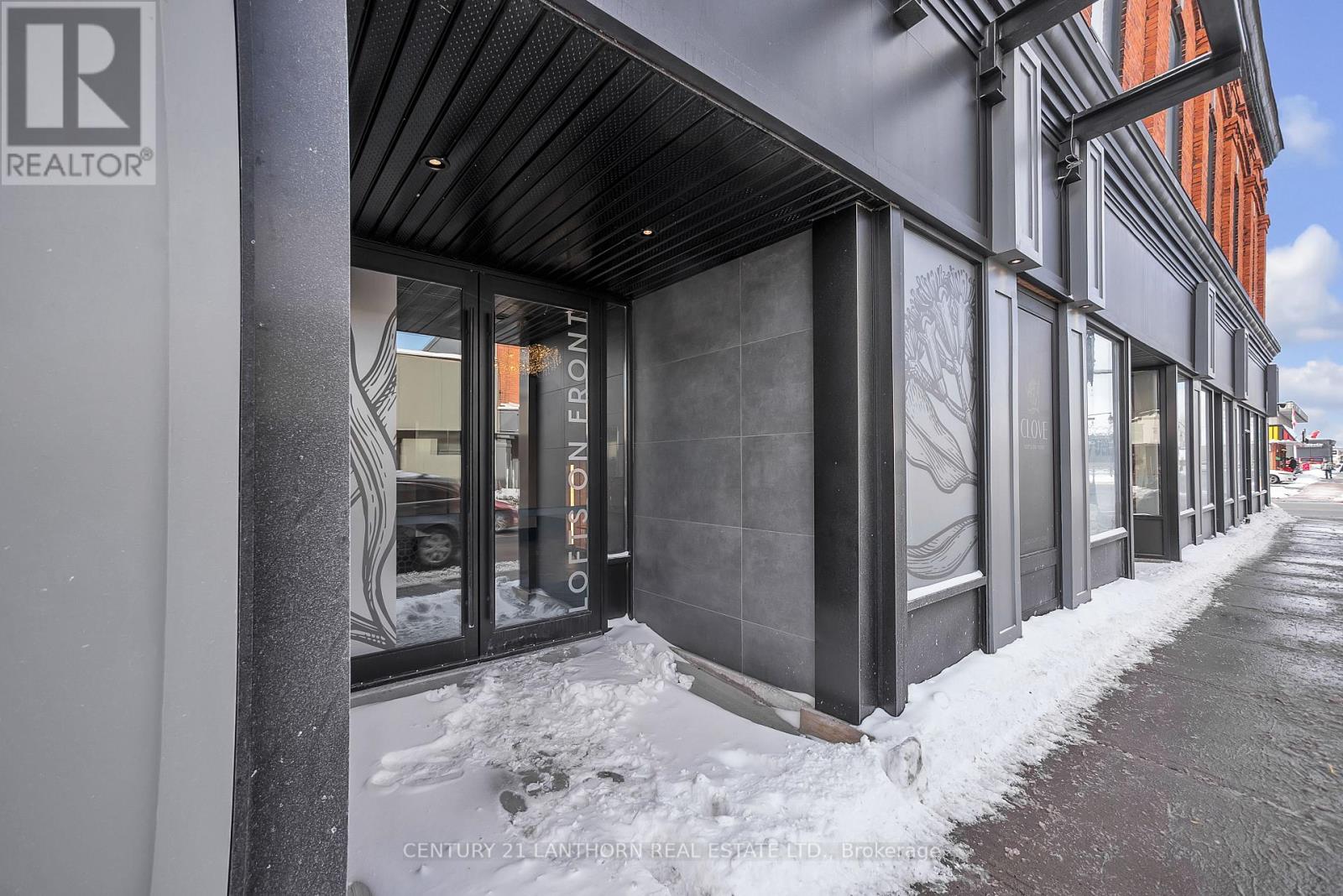 UNIT # 5 - 38 FRONT STREET