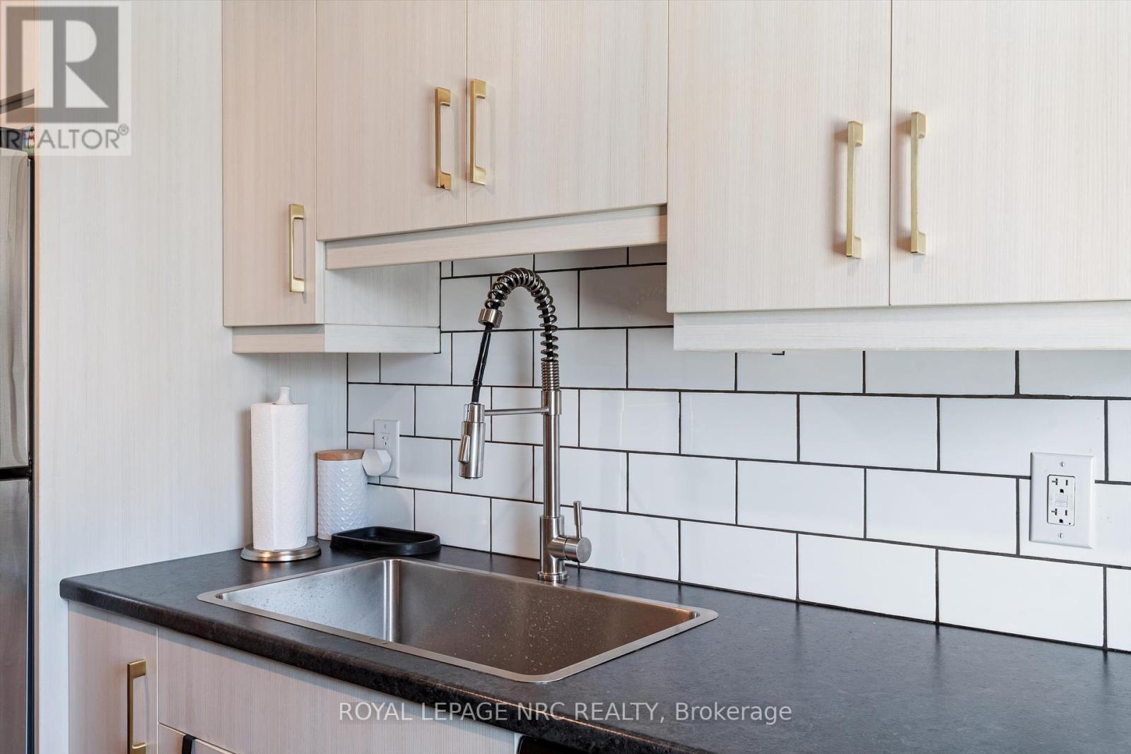 65 Parkview Road Property Photo 22