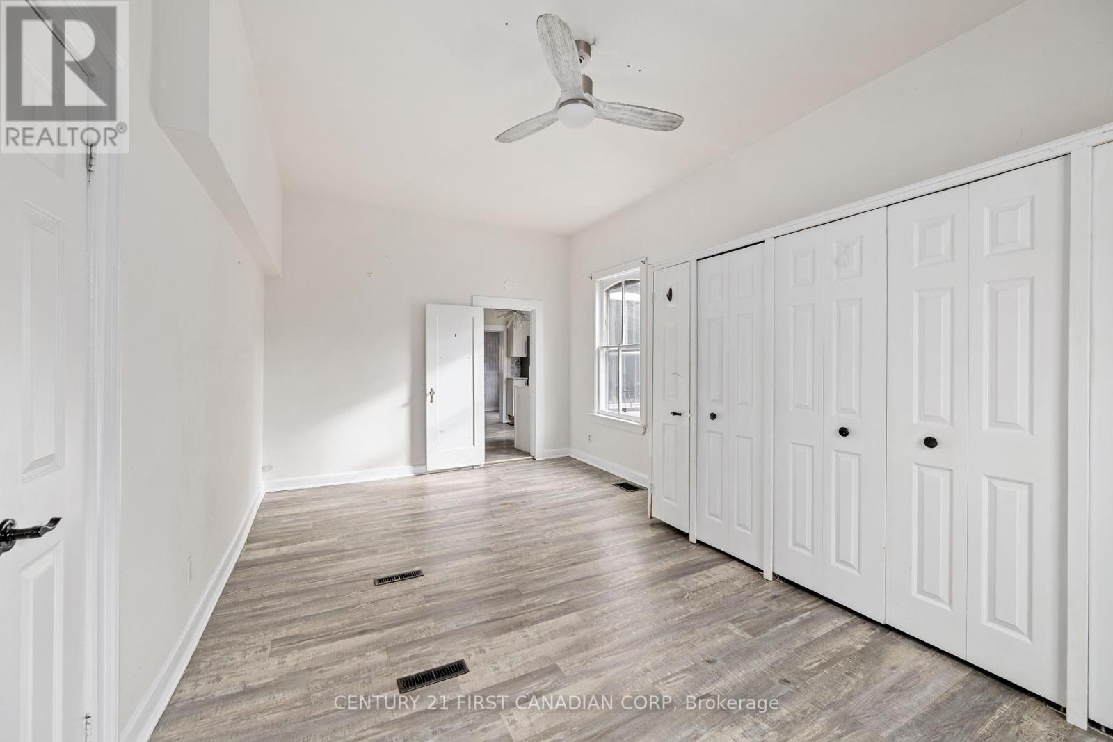 42 Bruce Street Property Photo 9