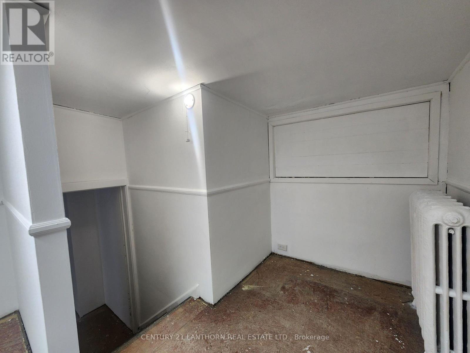 1 - 302 Front Street Property Photo 8