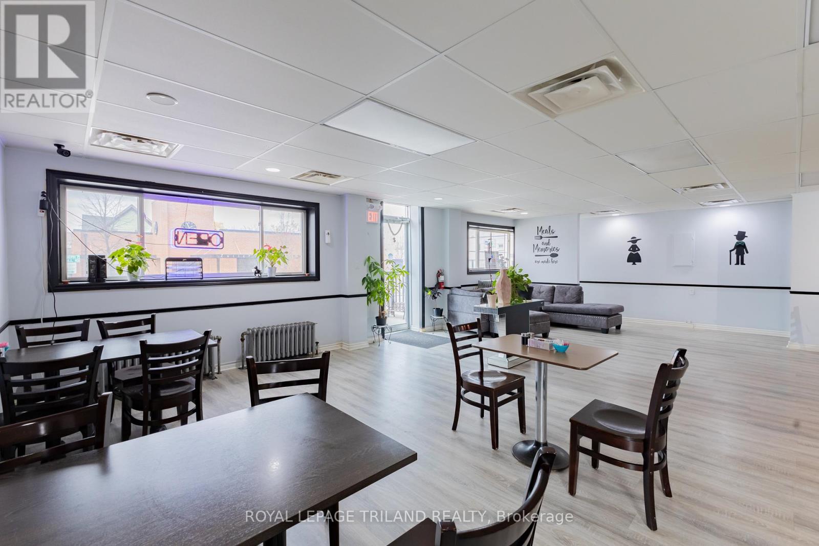 41 Main Street E Property Photo 7