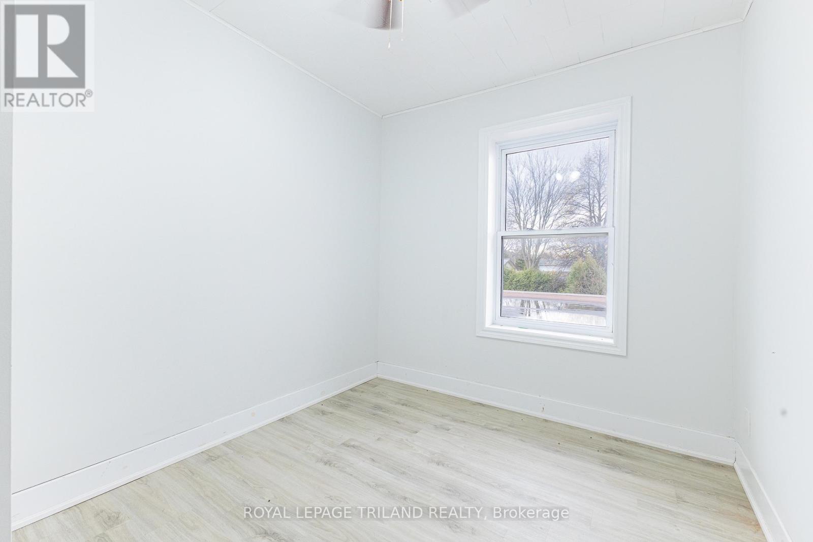 41 Main Street E Property Photo 33