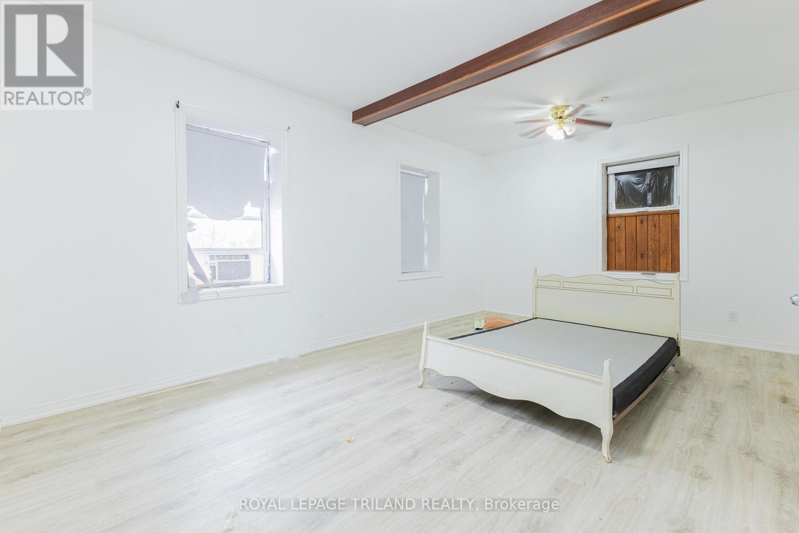 41 Main Street E Property Photo 37