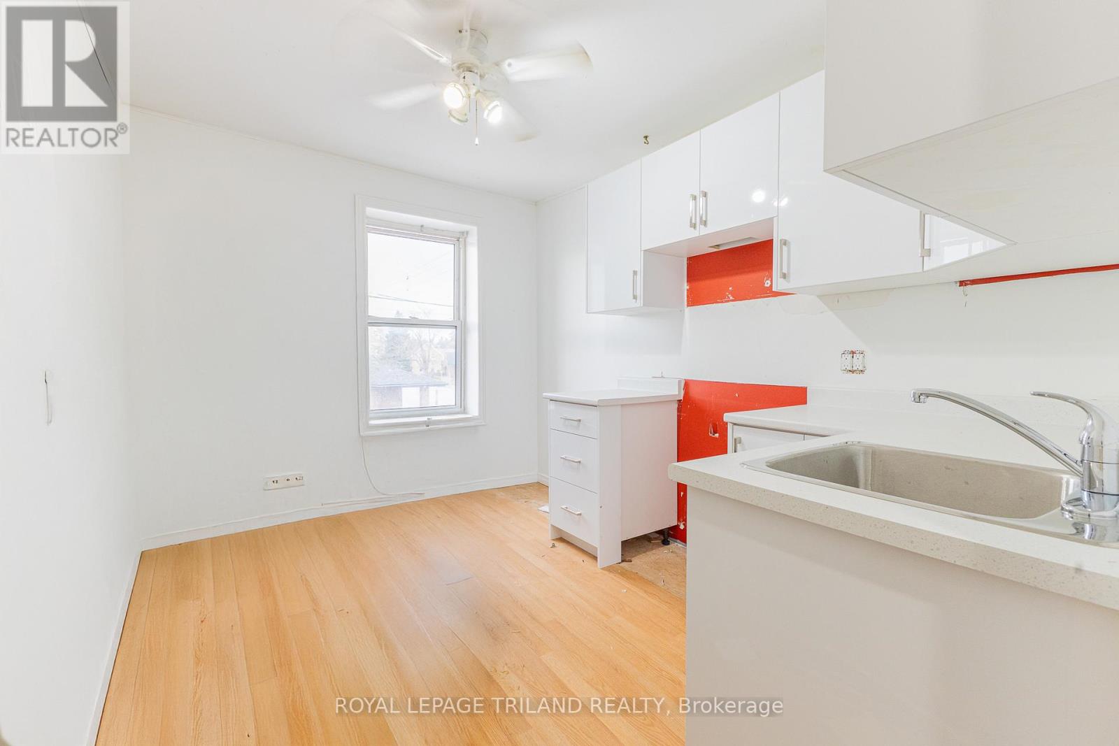 41 Main Street E Property Photo 40