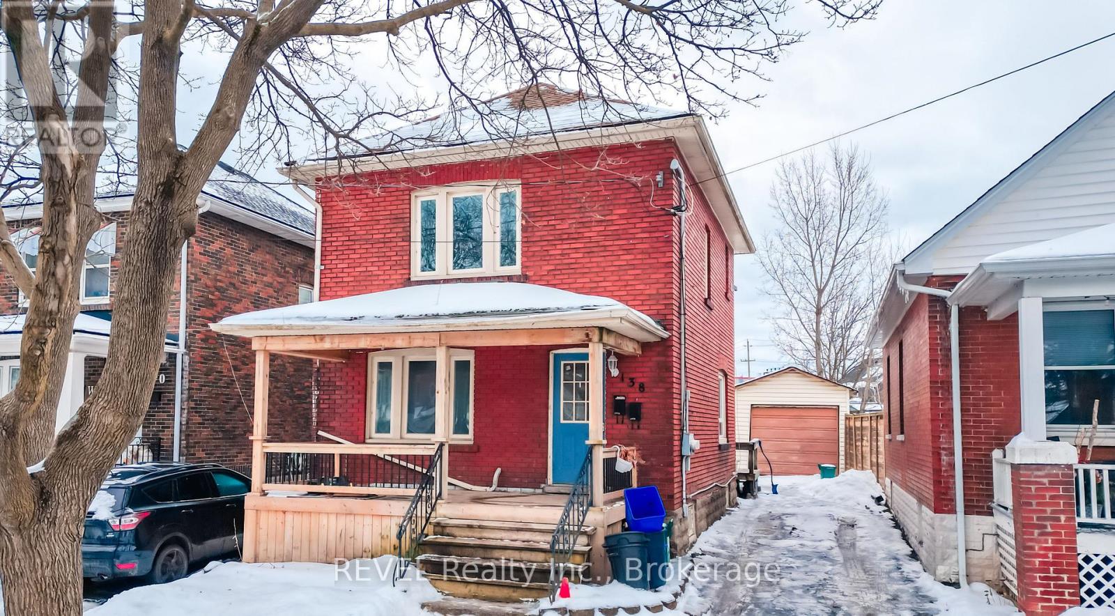138 Ross Street Property Photo 4